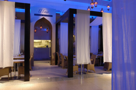 Libanonská restaurace El Emir r. 2007